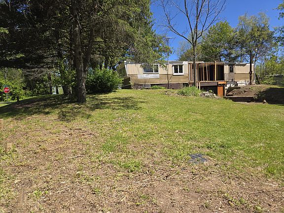 3rd image of 1138 Cherry Ln