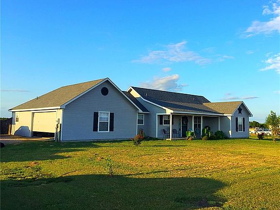2nd image of 4884 County Road 2718