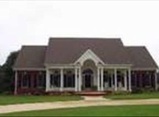 1070 Mallard Lake Dr, Bogart, GA 30622