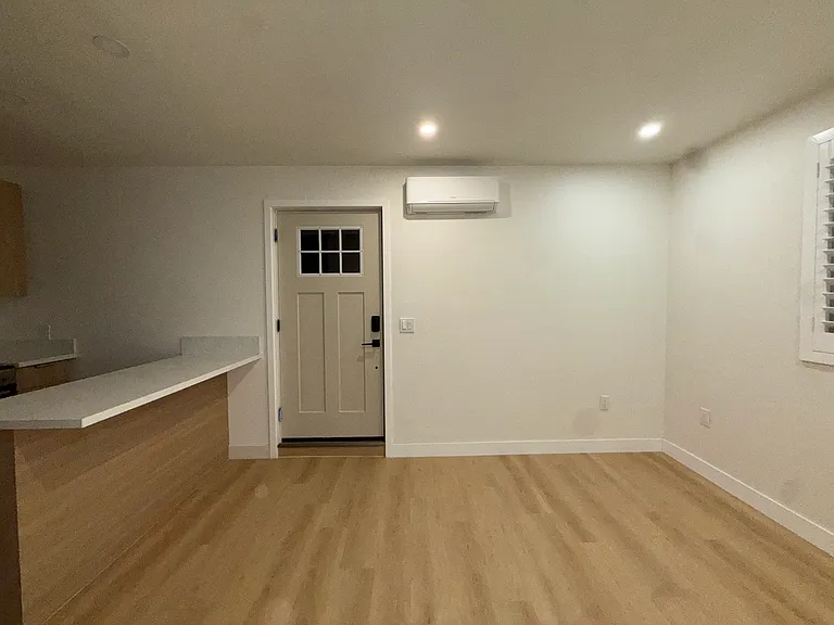 1243 Delay Ave #B — Photo 4