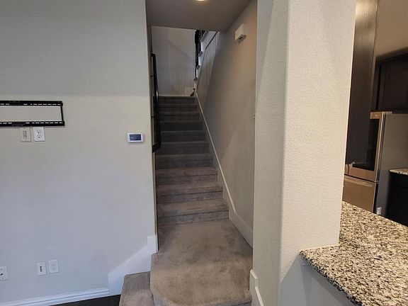 5th image of 4748 Bridgewater St