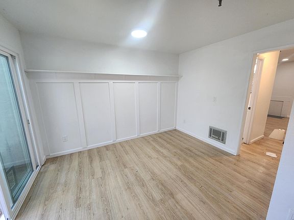 5th image of 3050 Suncrest Dr