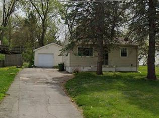 2105 Camp Brewster Rd, Bellevue, NE 68005