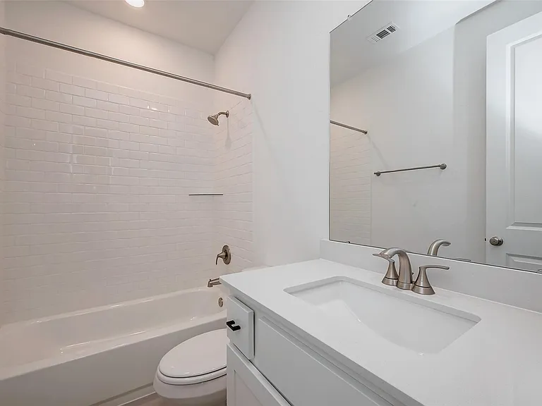 11430 Gossamer Wing Ln — Photo 18