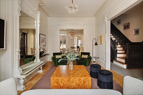 Sold by Compass | media 3