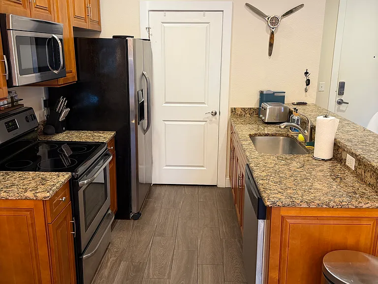 Large kitchen with new appliances