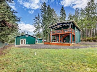 8449 NW Wildcat Lake Rd, Bremerton, WA 98312