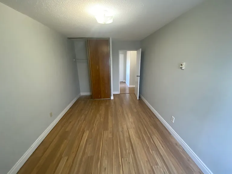 212 Colborne St — Photo 33