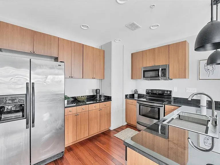525 E Jackson St #609 — Photo 13
