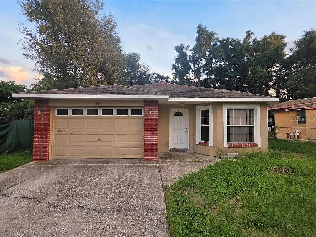 3 bed, 2.0 bath, 1178 sqft, $1,800 — Photo 1