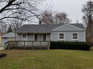 2615 Park Dr, Adrian, MI 49221