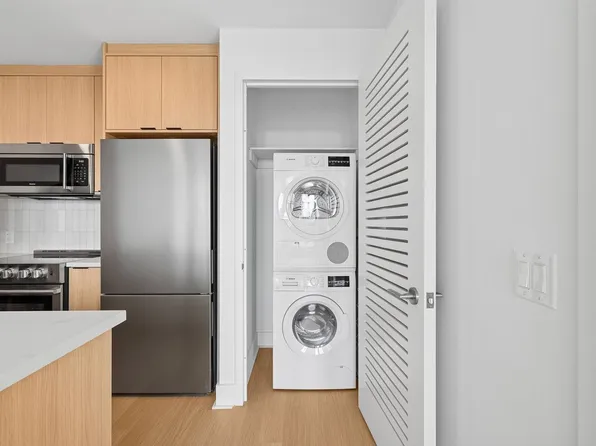 499 President Street image 8 of 37