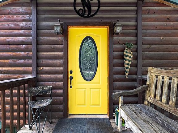 2nd image of 565 SE 1131st Rd