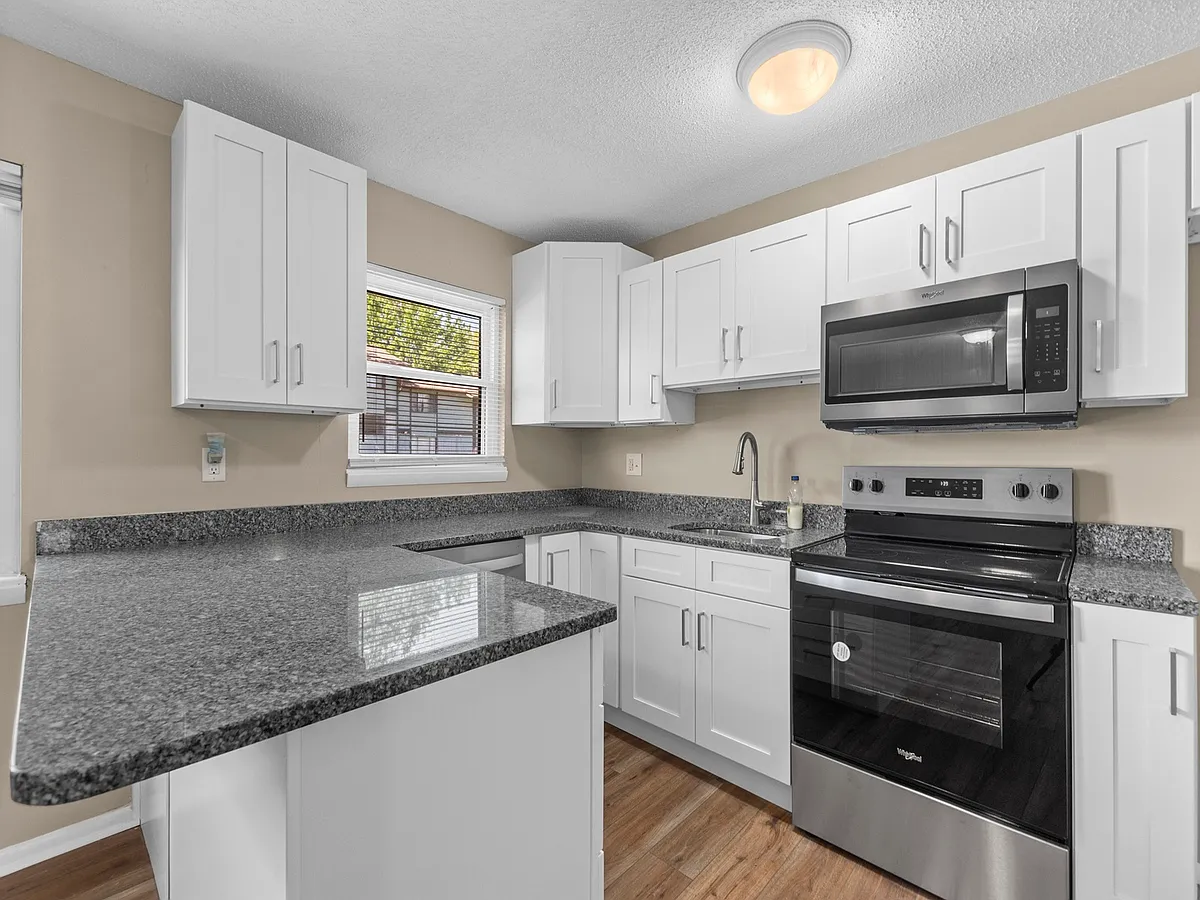 Building Photo - 78 Lemans Ct #78