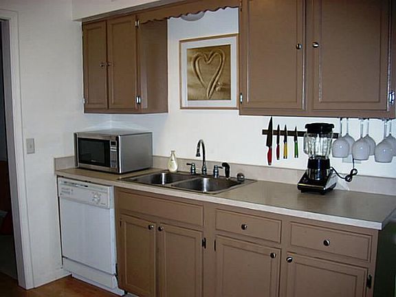5th image of 500 E Woodingham Dr #8