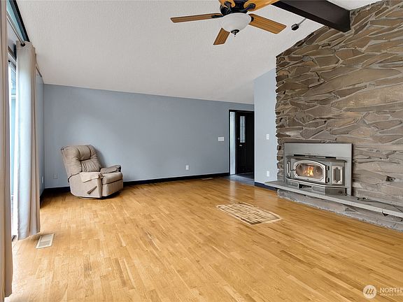 5th image of 7109 106th Street E