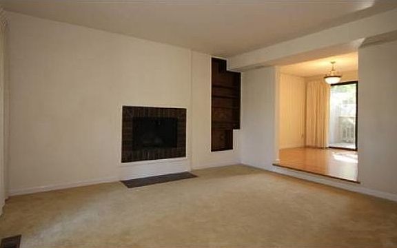 4th image of 10401 NE 16th Pl