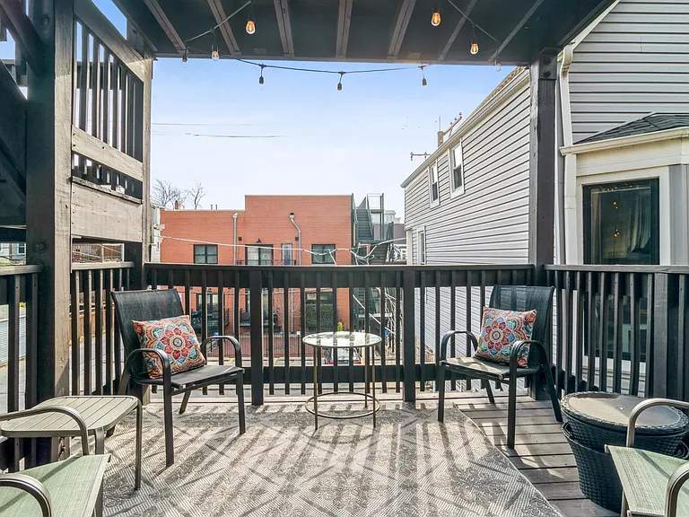 1059 W Cornelia Ave #2 — Photo 19