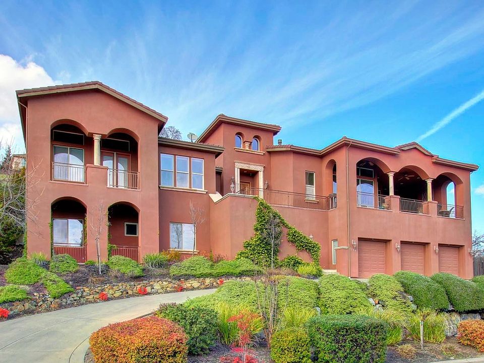 1st image of 2580 Clubhouse Dr W