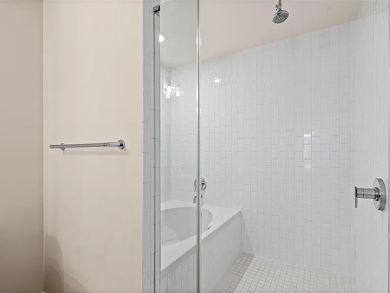 603 Davis St #1307 — Photo 16