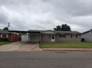 917 NW 20th St, Moore, OK 73160