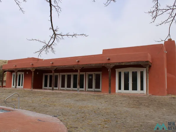 103 Berrenda Rd, Hillsboro, NM 88042