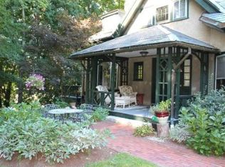 15 Bird Hill Ave, Wellesley, MA 02481