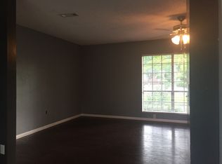 620 Holiday St, Adel, GA 31620