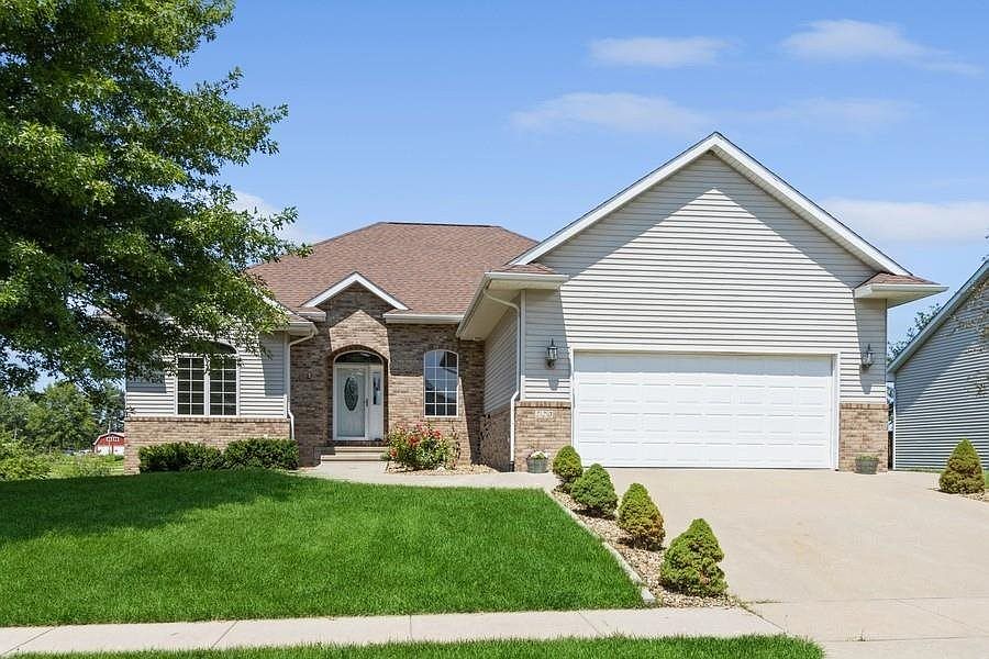 1st image of 120 Cambridge Way