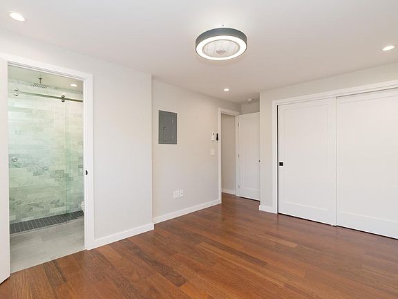 4th image of 1521 5th Ave N #4B