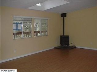 19424 Rawhide Rd, Jamestown, CA 95370