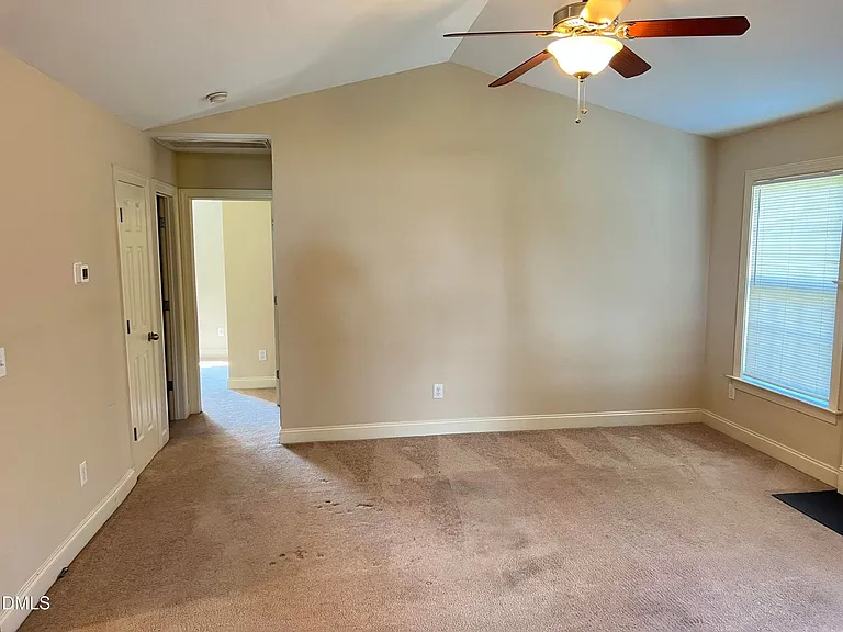 1420 Dexter Ridge Dr — Photo 4