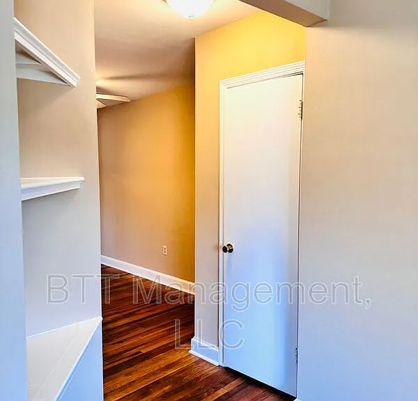 8805 Plymouth St #5 — Photo 7
