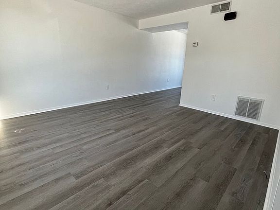 2nd image of 6 Morningside Dr #22