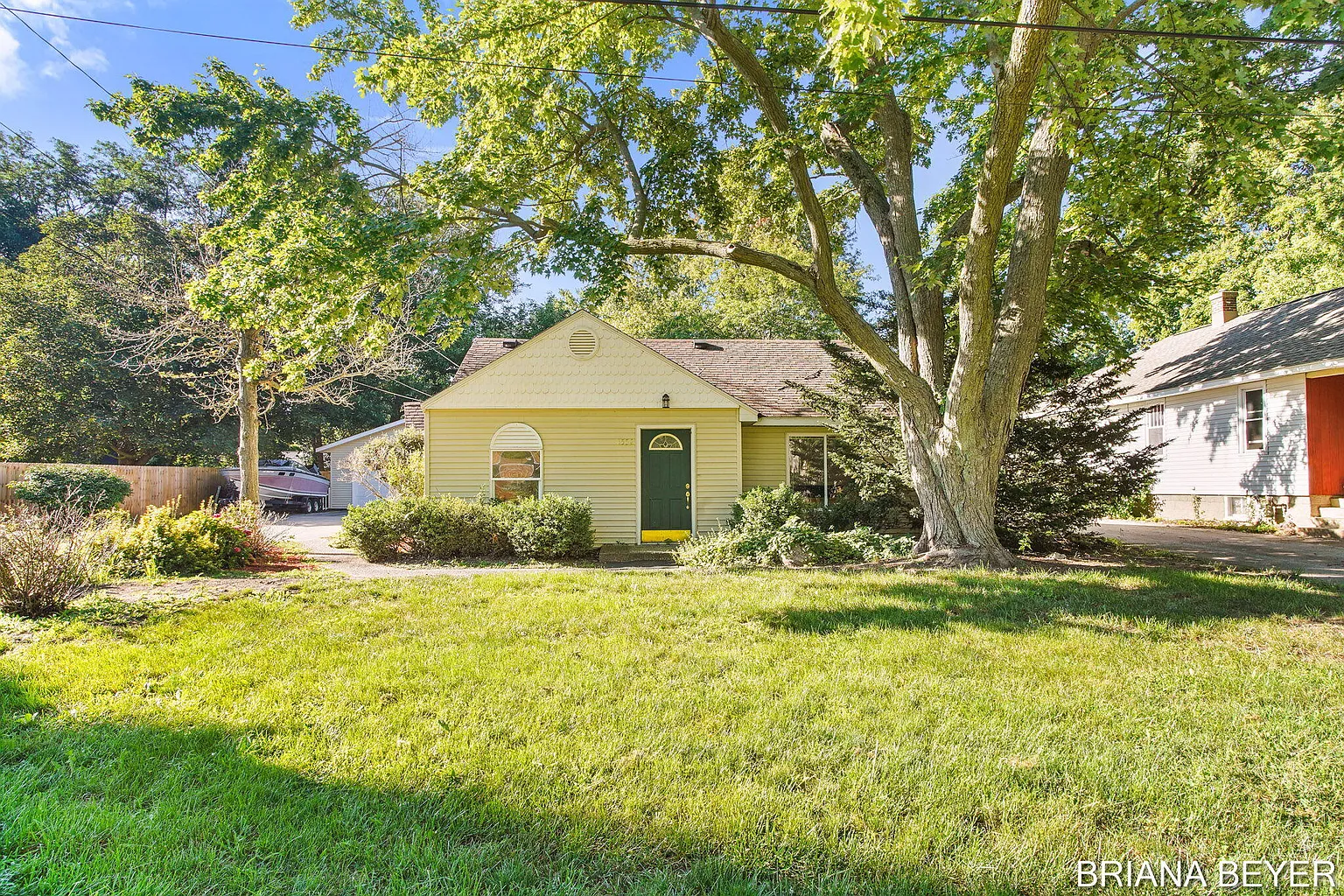 1552 Jerome St photo 1