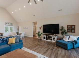 127 Pebble Dr, Leasburg, NC 27291