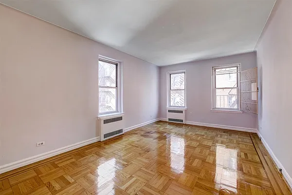 Sold by Keller Williams Realty Landmark | media 6