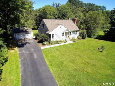 18 Head Of Meadow Road, Newtown, CT, 06470