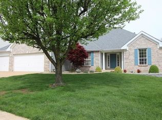 955 Arlington Glen Dr, Fenton, MO
