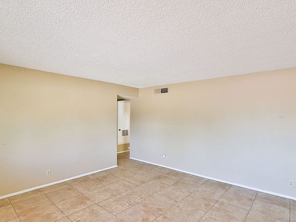 5th image of 3342 S McAllister Ave