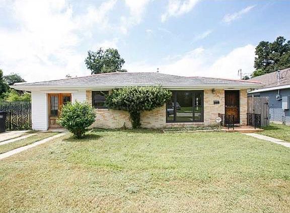 2nd image of 4422 Wellington Dr