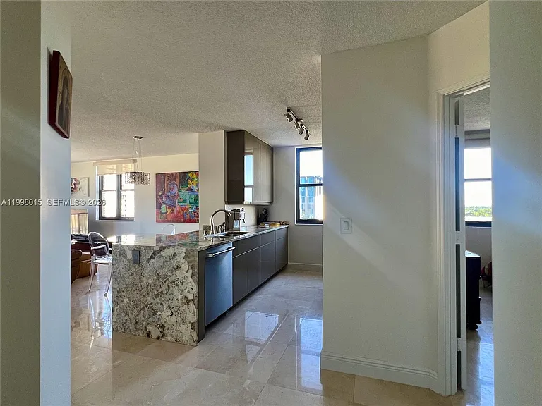 651 Okeechobee Blvd #811 — Photo 18