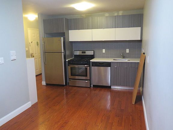 2nd image of 306 Hart St #A2f