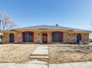 5802 Mark Ln, Rowlett, TX 75089