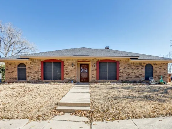 5802 Mark Ln, Rowlett, TX 75089