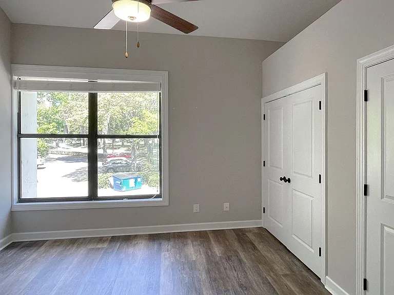 415 Laurel Cove Way — Photo 11