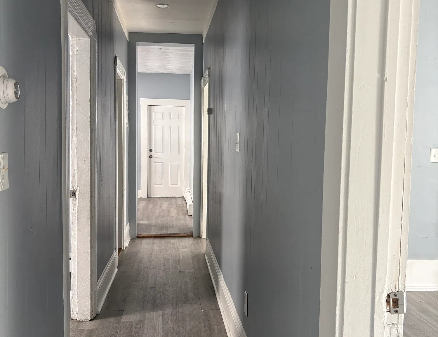 4 bed, 989 sqft, $3,400 — Photo 4