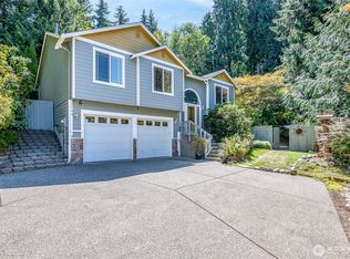 2703 5th Street SW, Puyallup, WA