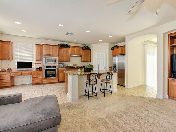 5th image of 2165 Eldmire Way