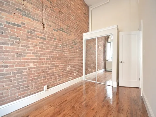 Rented by Citi Habitats | media 64